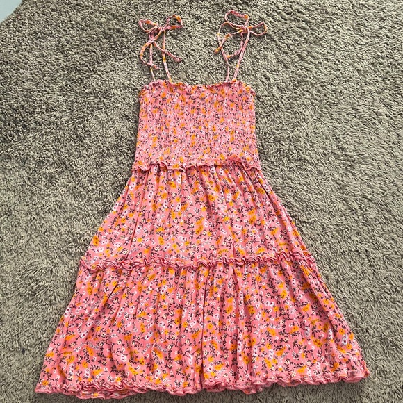 wild fable Dresses & Skirts - Wild Fable Pink and Orange Micro Floral Tiered Mini Sundress W/ Smock Detail. S.